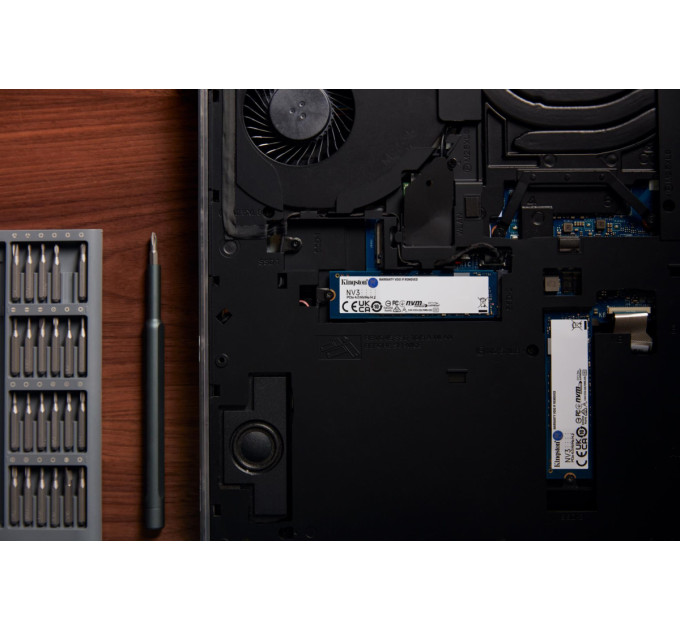 SSD накопичувач Kingston 1TB M.2 NVMe NV3 M.2 2280 PCIe Gen4.0 x4 (SNV3S/1000G)