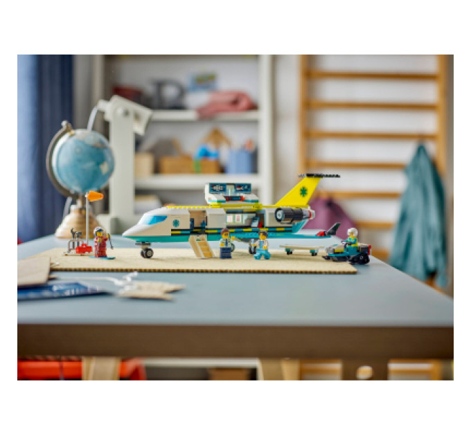 LEGO Конструктор LEGO City Літак швидкої медичної допомоги (60465)