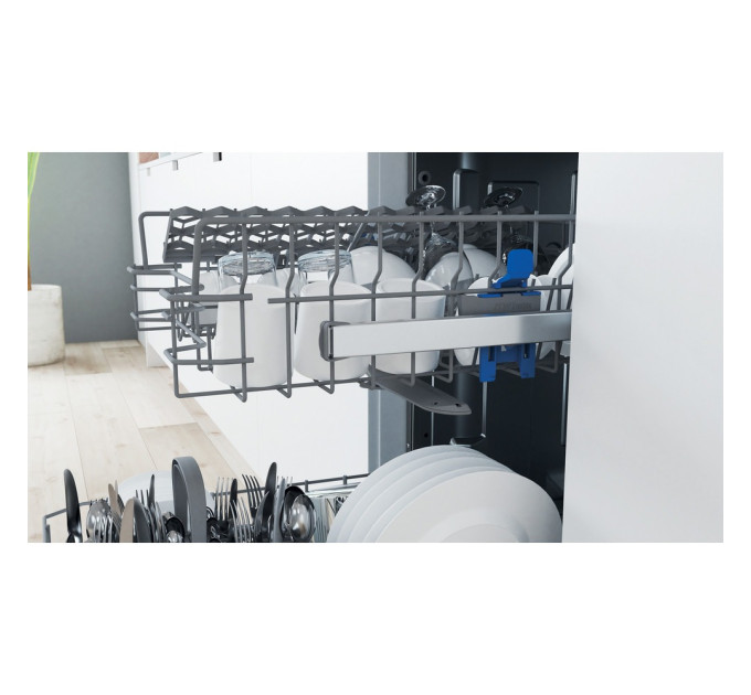 Вбудована посудомийна машина Indesit DSIE 2B10