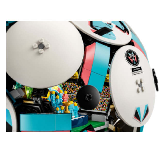 LEGO Конструктор LEGO Editions Football Футбольний м'яч (43019)