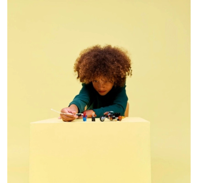 Конструктор LEGO Super Heroes Людина-павук vs. Примарний вершник на мотоциклі (76335)