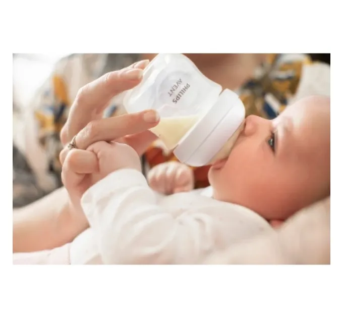 Philips AVENT Набір для годування новонароджених Philips AVENT Natural Природний Потік пляшечка 125 мл + пустушка Ultra Air 0-6 міс (SCD837/10)