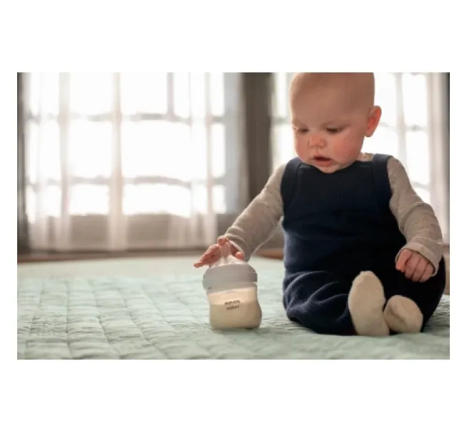 Philips AVENT Набір для годування новонароджених Philips AVENT Natural Природний Потік пляшечка 125 мл + пустушка Ultra Air 0-6 міс (SCD837/10)