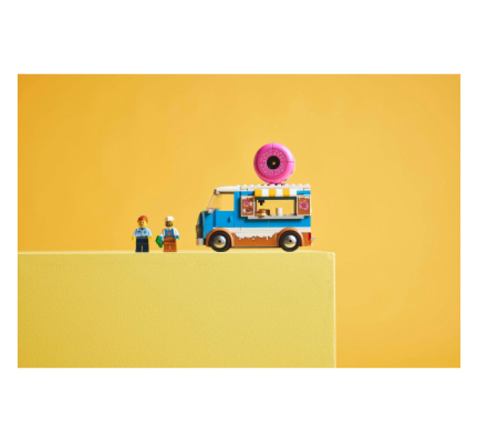 LEGO Конструктор LEGO City Вантажівка з пончиками (60452)