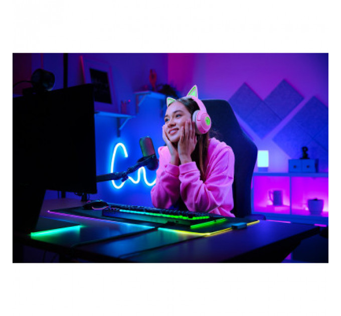 Мікрофон Razer Seiren V3 Chroma (RZ19-05060100-R3M1)