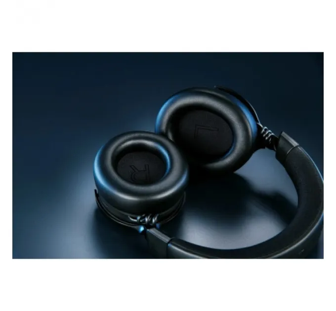 Навушники Razer Kraken V4 Pro Wireless Black (RZ04-05160100-R3M1)