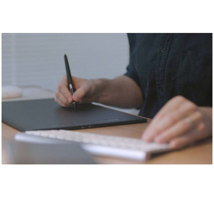 Графический планшет Wacom Intuos Pro M (PTH-660-N)