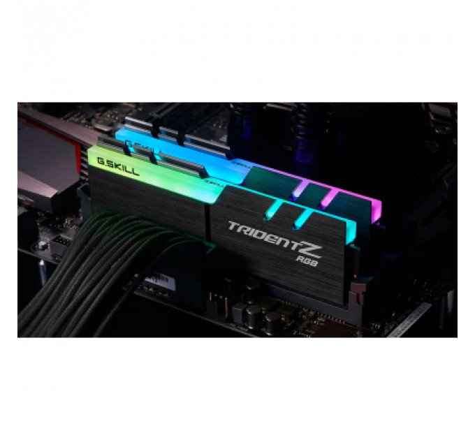 Модуль пам'яті для комп'ютера DDR4 16GB (2x8GB) 4400 MHz Trident Z RGB G.Skill (F4-4400C18D-16GTZRC)