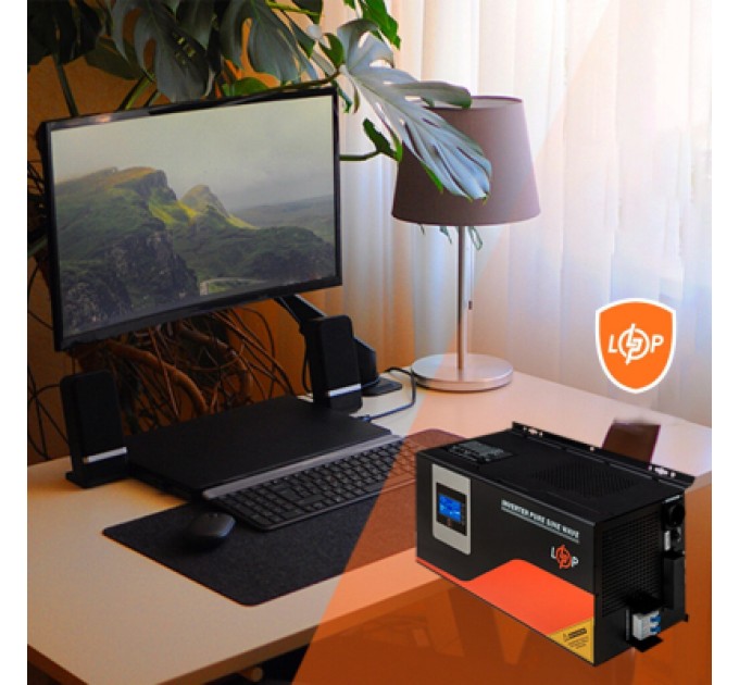 LogicPower Пристрій безперебійного живлення LogicPower LPM- PSW-4500VA, 3000W, MPPT (30289)