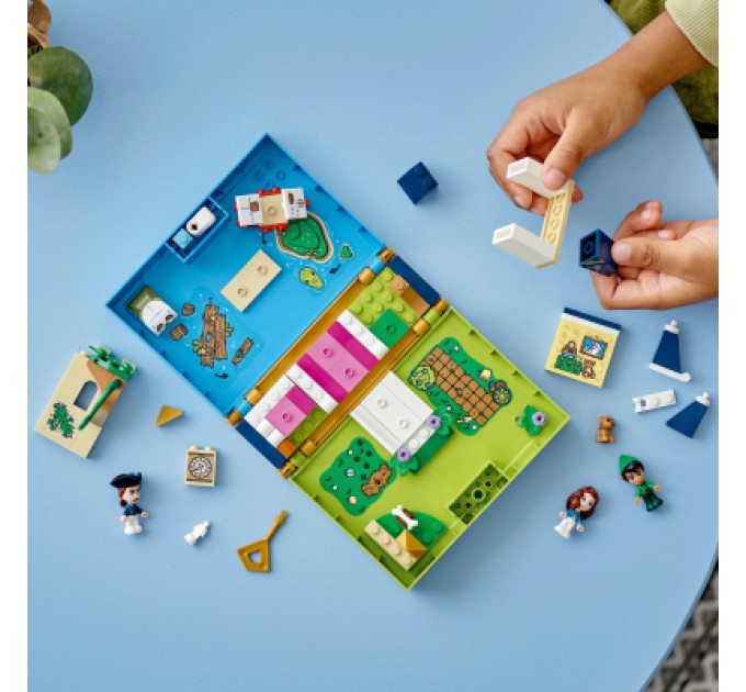 LEGO Конструктор LEGO Disney Classic Книга пригод Пітера Пена та Венді 111 деталей (43220)