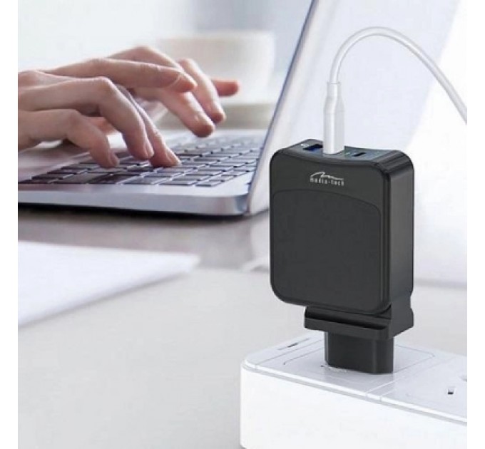 Зарядний пристрій Media-Tech 2xUSB-C PD 65W USB QC 3.0 black (MT6252)