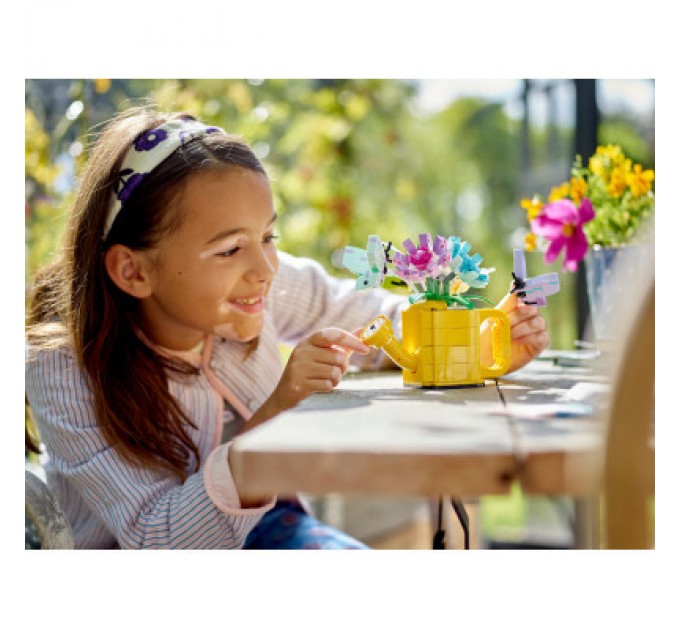 Конструктор LEGO Creator Квіти в лійці 420 деталей (31149)