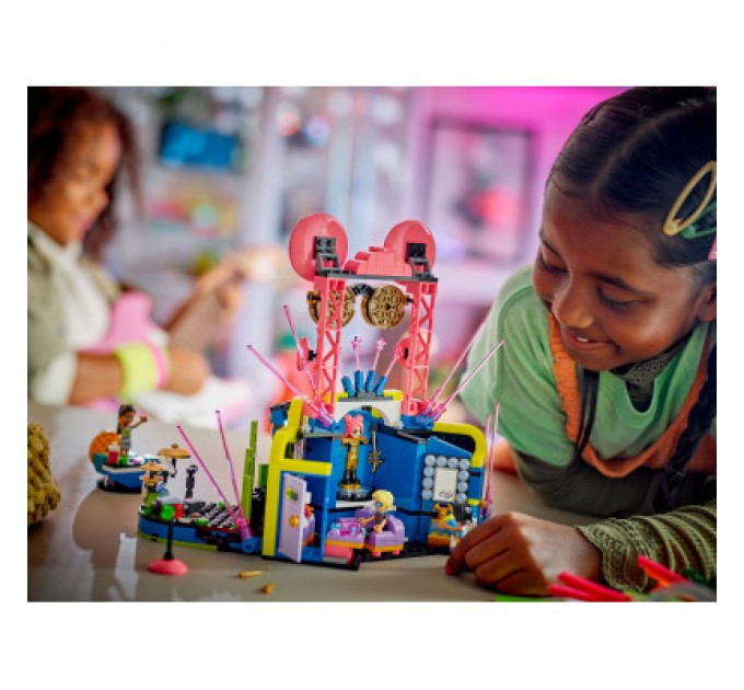 LEGO Конструктор LEGO Friends Музичне шоу талантів Хартлейк-Сіті 669 деталей (42616)
