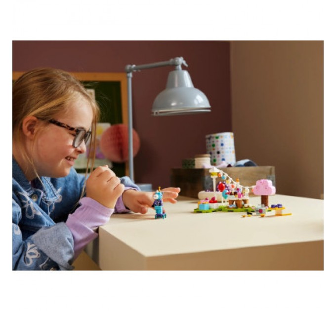 LEGO Конструктор LEGO Animal Crossing Вечірка з нагоди дня народження Julian 170 деталей (77046)