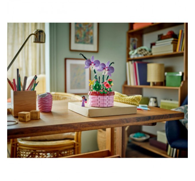 LEGO Конструктор LEGO Disney Princess Classic Квітковий горщик Ізабели 641 деталь (43237)