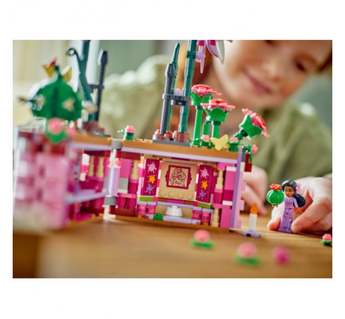 LEGO Конструктор LEGO Disney Princess Classic Квітковий горщик Ізабели 641 деталь (43237)