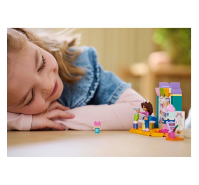 LEGO Конструктор LEGO Gabby's Dollhouse Майструємо з Доцею-Бокс (10795)