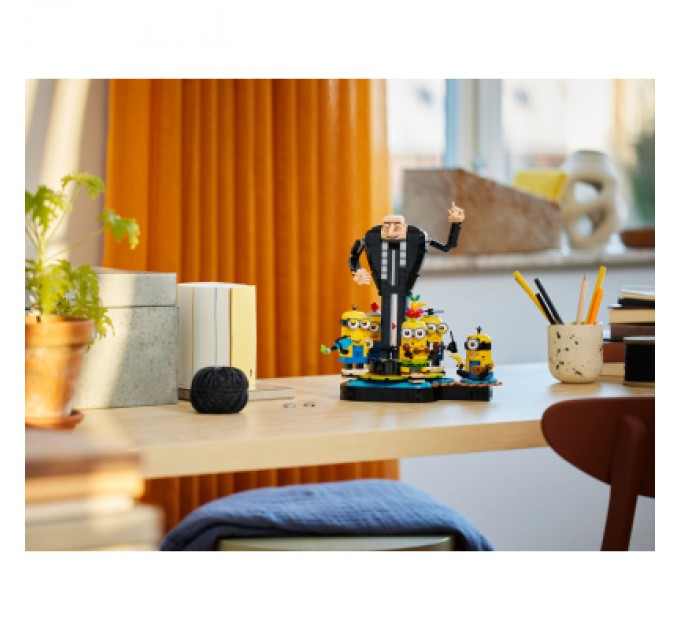 LEGO Конструктор LEGO Нікчемний я 4 Гру й посіпаки з кубиків 839 деталей (75582)