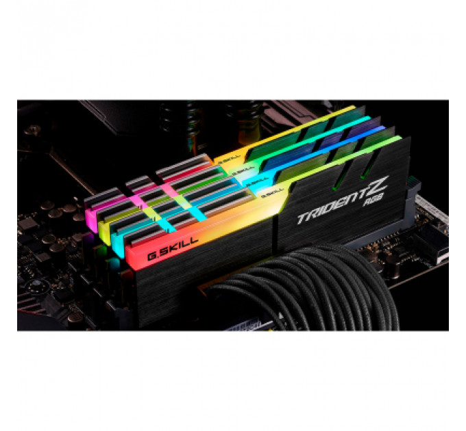 Модуль пам'яті для комп'ютера DDR4 128GB (4x32GB) 3600 MHz Trident Z RGB G.Skill (F4-3600C18Q-128GTZR)
