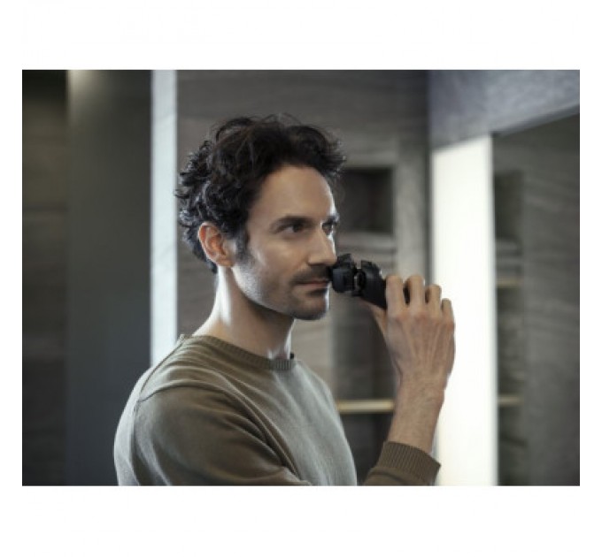 Panasonic Електробритва Panasonic ES-LV9U-K820