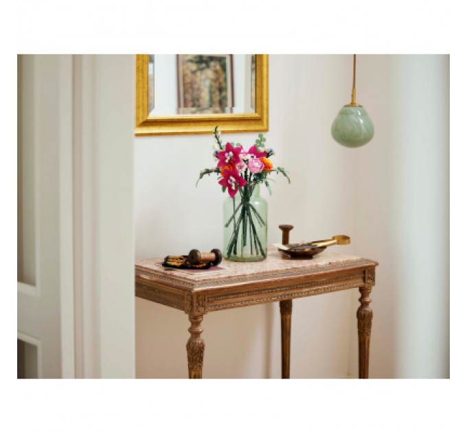 LEGO Конструктор LEGO Botanicals Милий рожевий букет квітів (10342)