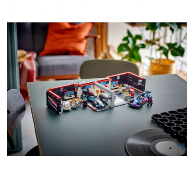 LEGO Конструктор LEGO City Гараж F1 та автомобілі Mercedes-AMG і Alpine (60444)