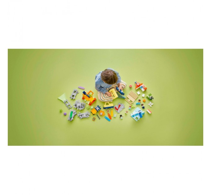 Конструктор LEGO DUPLO Town Великий інтерактивний громадський потяг (10428-)