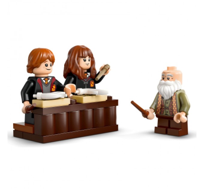 LEGO Конструктор LEGO Harry Potter Замок Гоґвортс: урок чарів (76442)