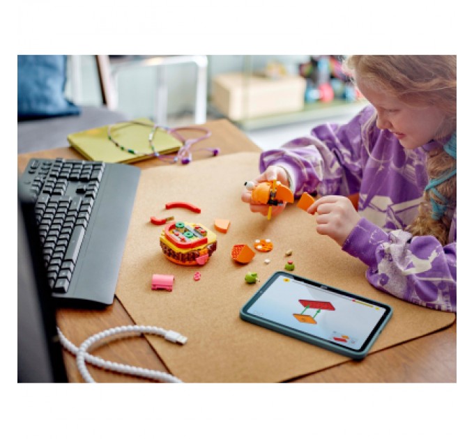 LEGO Конструктор LEGO Fortnite Durrr Burger (77070)