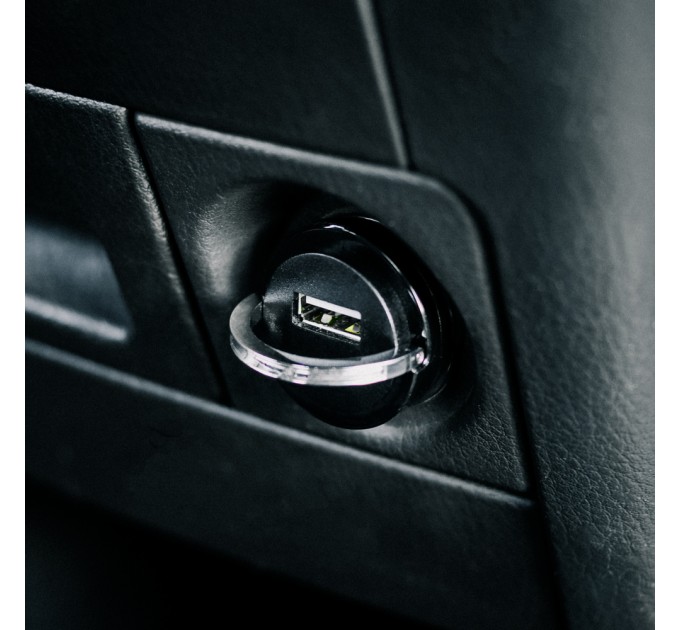 Strax Автомобильное зарядное устройство Strax Car Charger 2.4A Single USB-A Black (4029948595757) Bulk