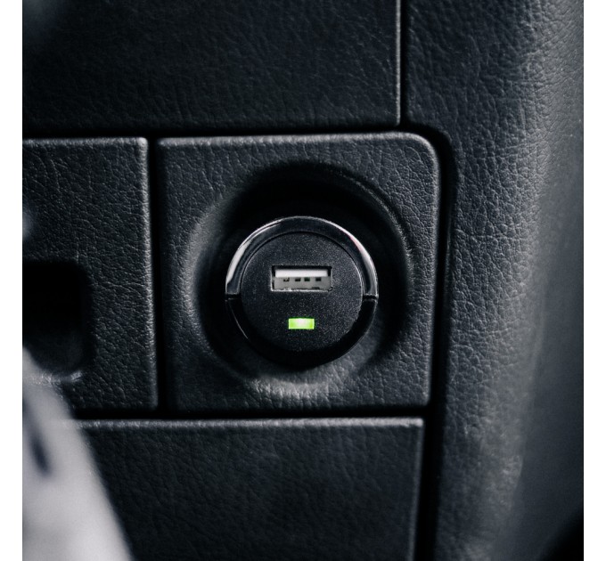 Strax Автомобильное зарядное устройство Strax Car Charger 2.4A Single USB-A Black (4029948595757) Bulk