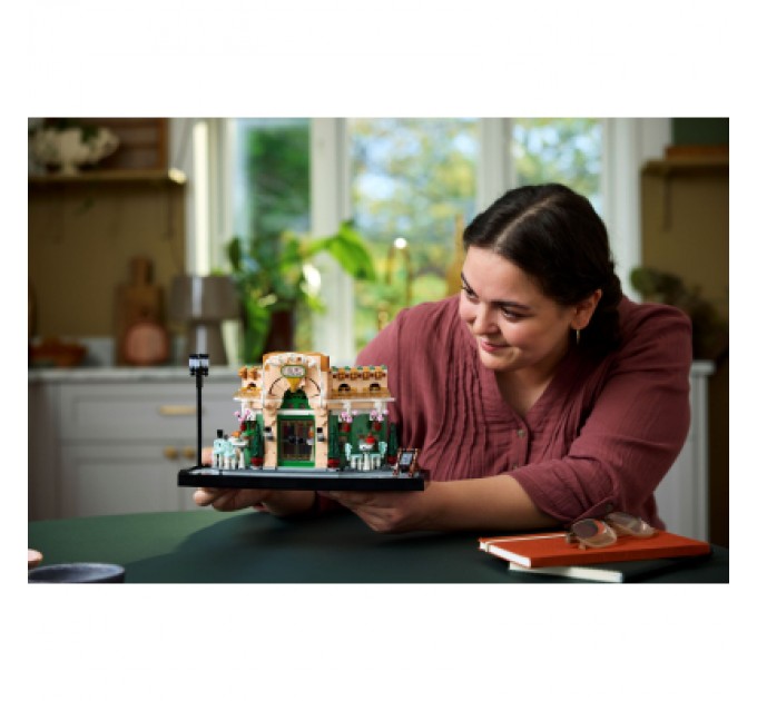LEGO Конструктор LEGO Icons Французька кав'ярня (10362)