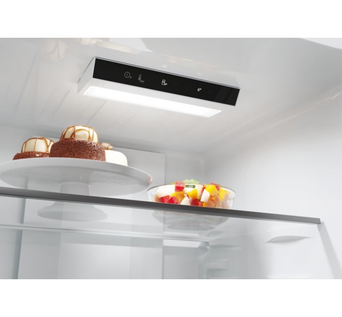 Candy Холодильник Candy CNCQ2T518EX