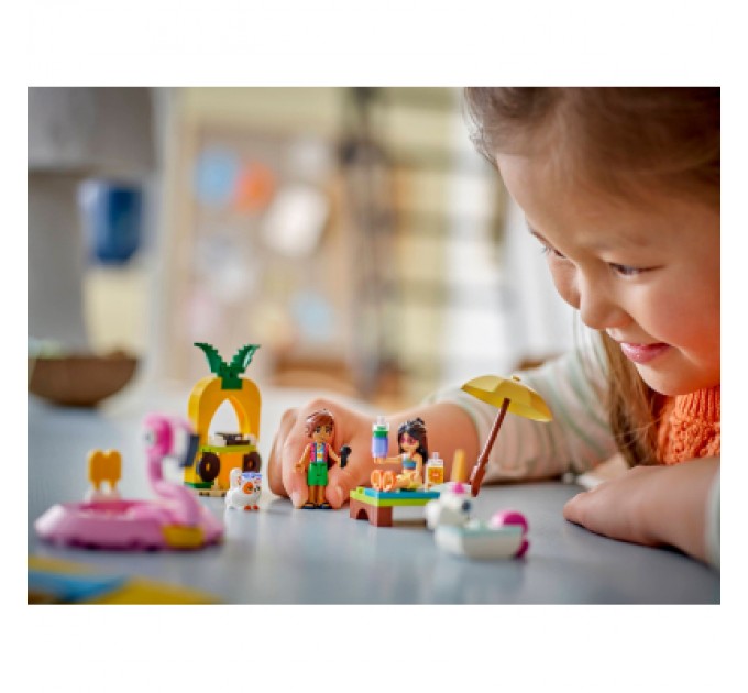 Конструктор LEGO Friends Вечірка єдинорога та фламінго біля басейну (42658)
