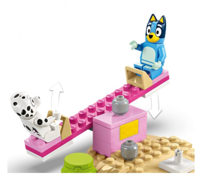 LEGO Конструктор LEGO Bluey Веселощі з Блуї та Хлоєю на ігровому майданчику (11201)