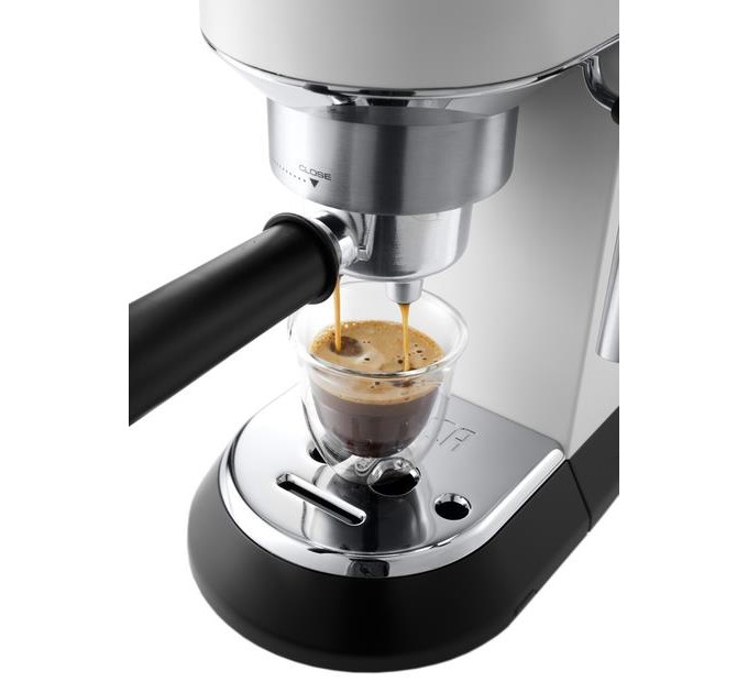 DeLonghi Кавоварка DeLonghi EC 685 W