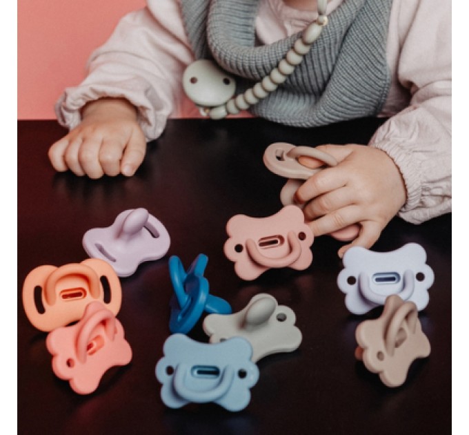 Пустушка Suavinex Colour Essence силіконова фізіологічна, 0-6 місяців, світло-фіолетова (308604)