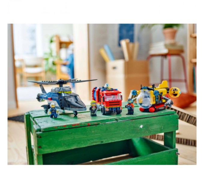 Конструктор LEGO City Ремікс вертольотів, пожежних машин і підводних човнів (60462)