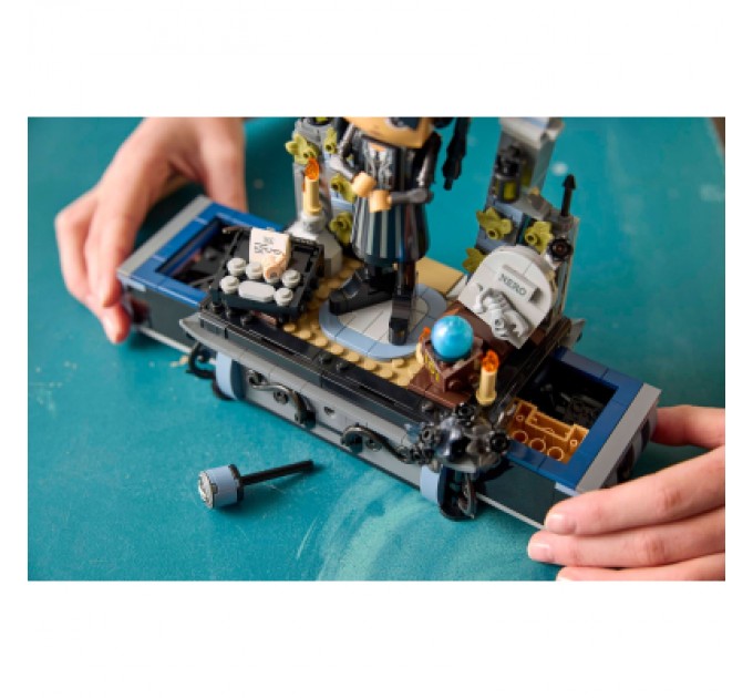 LEGO Конструктор LEGO Wednesday Фігурка Венздей Аддамс (76780)