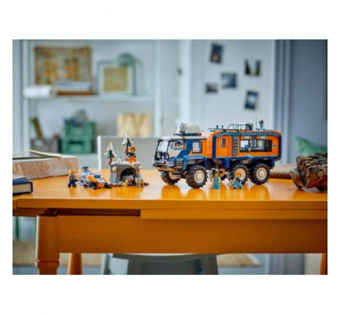 Конструктор LEGO City Арктична дослідна вантажівка з науковою лабораторією (60471)