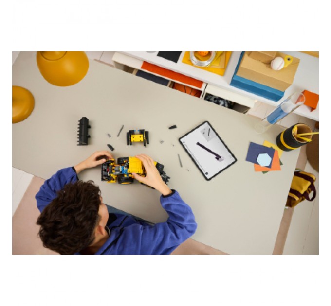 Конструктор LEGO Technic Колісний навантажувач Volvo L120 Electric (42209)