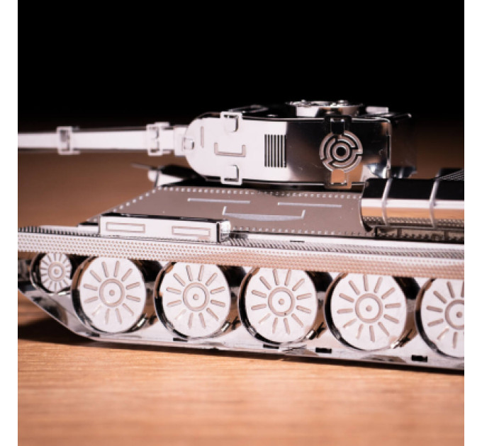 Metal Time Конструктор Metal Time колекційна модель T-34/85 (MT071)